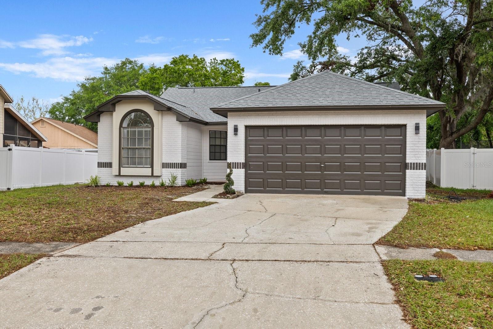 5483 FRIARSWAY DR, TAMPA, FL, 33624