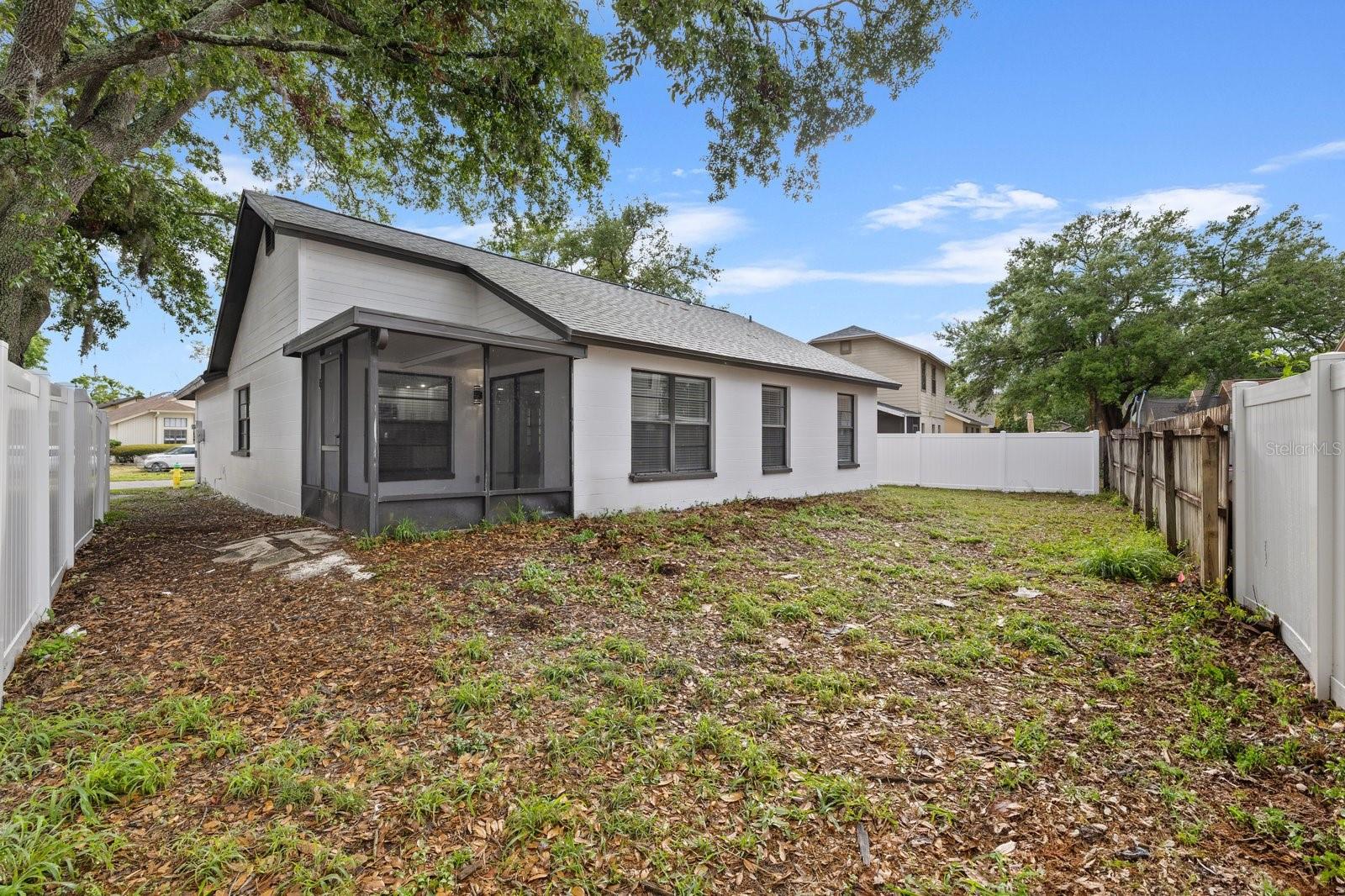 5483 FRIARSWAY DR, TAMPA, FL, 33624