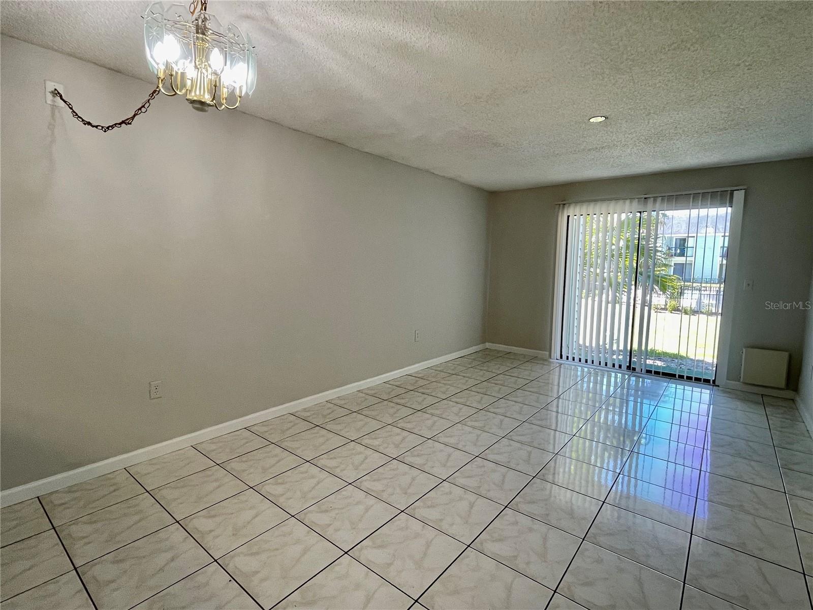 5022 TERRACE PALMS CIR #101, TAMPA, FL, 33617