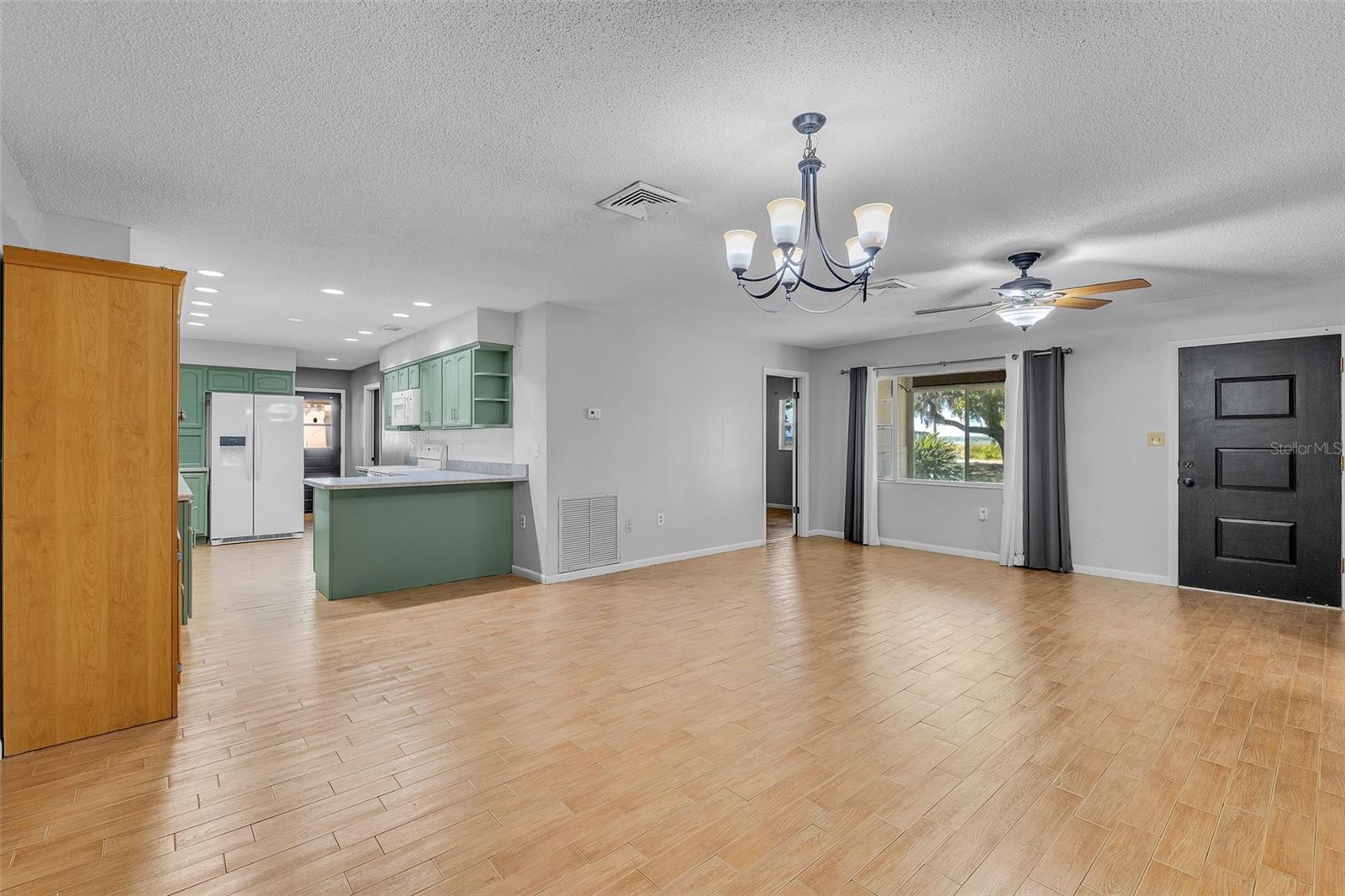 1609 E LAKE PARKER DR, LAKELAND, FL, 33801