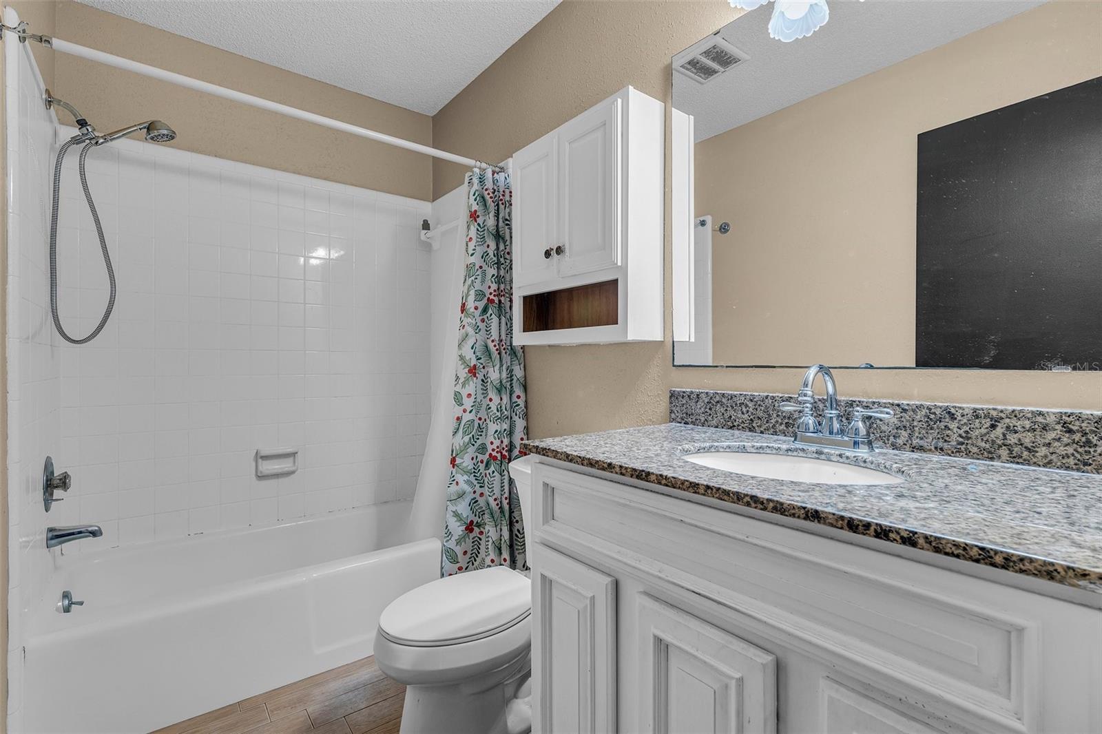 1609 E LAKE PARKER DR, LAKELAND, FL, 33801