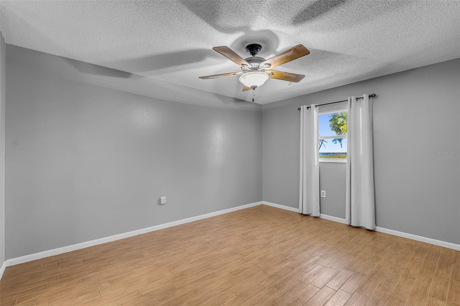 1609 E LAKE PARKER DR, LAKELAND, FL, 33801