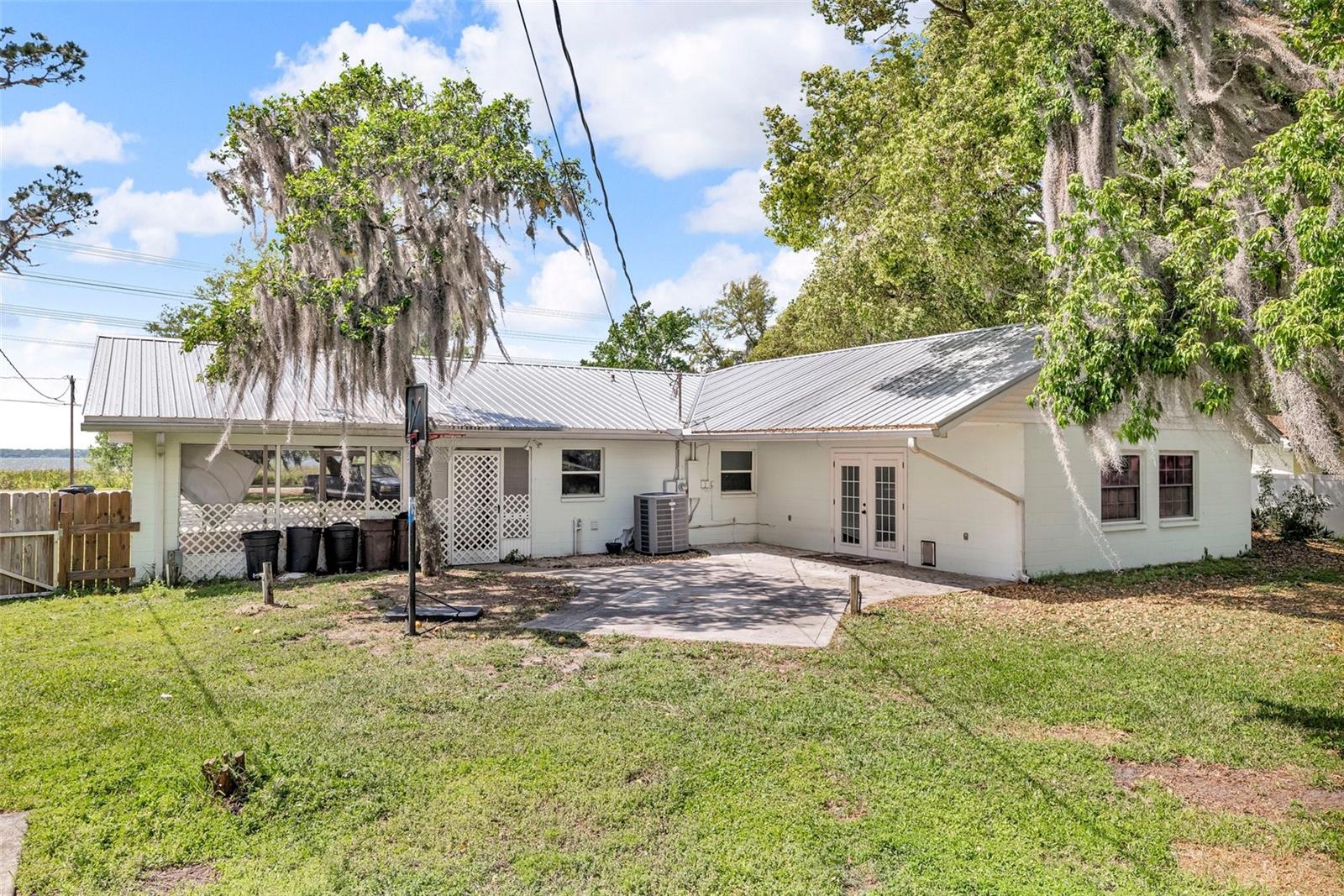 1609 E LAKE PARKER DR, LAKELAND, FL, 33801