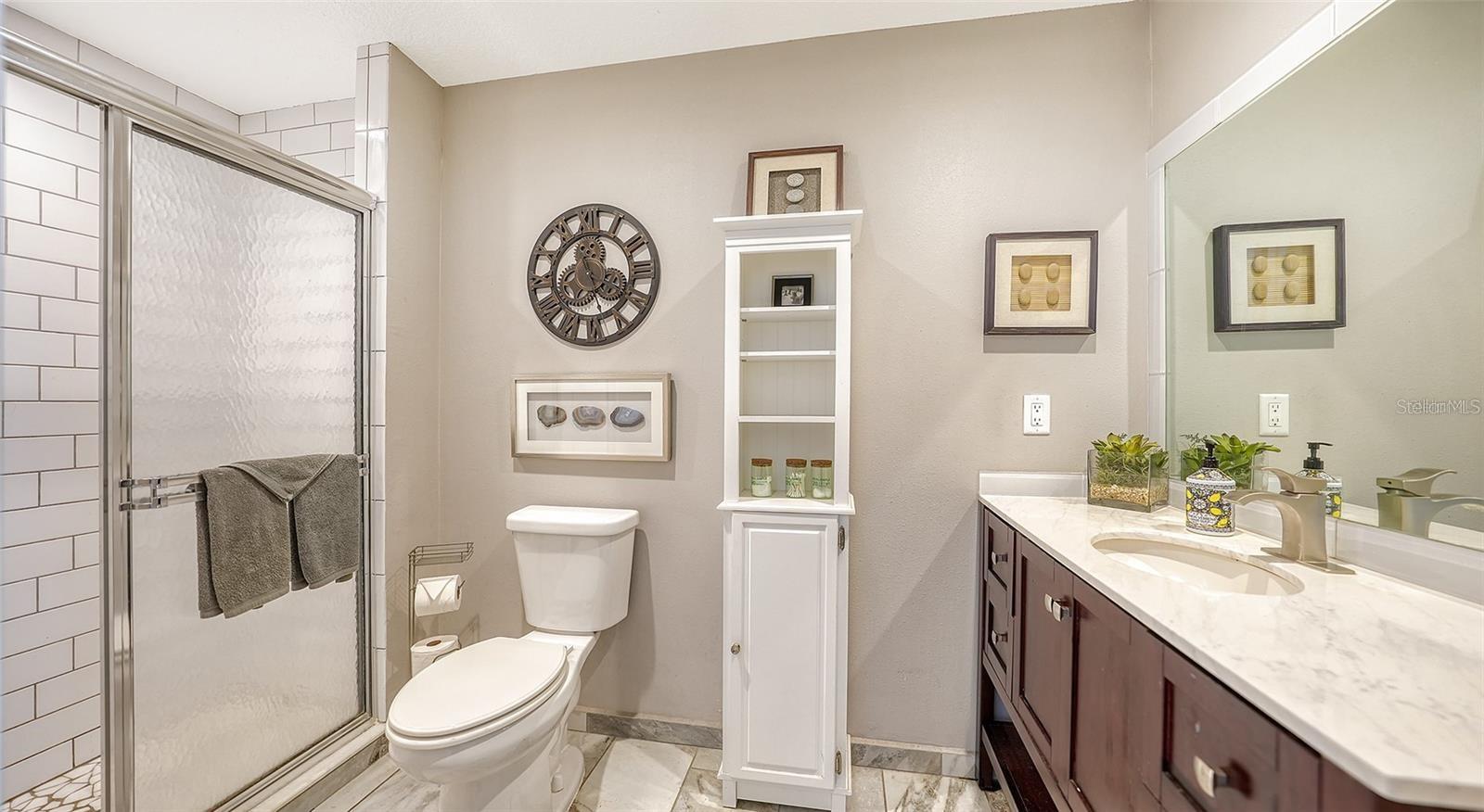 3842 GLEN OAKS MANOR DR, SARASOTA, FL, 34232