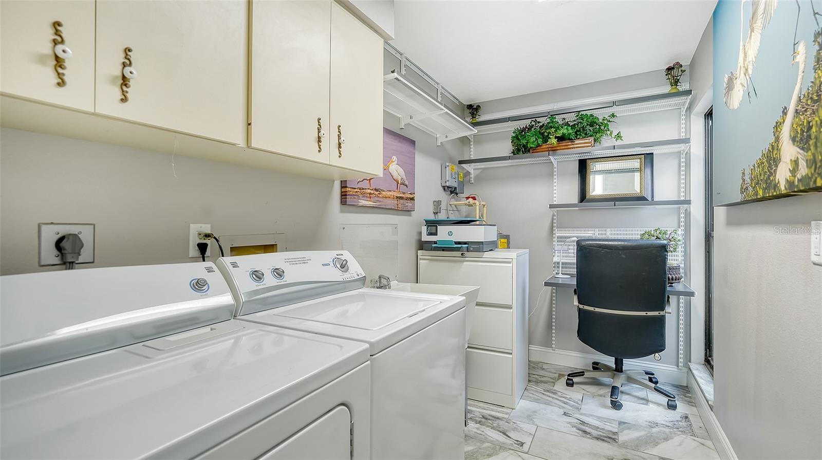 3842 GLEN OAKS MANOR DR, SARASOTA, FL, 34232