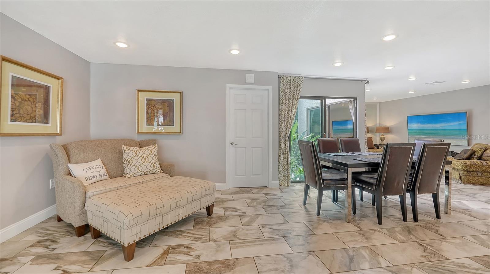 3842 GLEN OAKS MANOR DR, SARASOTA, FL, 34232