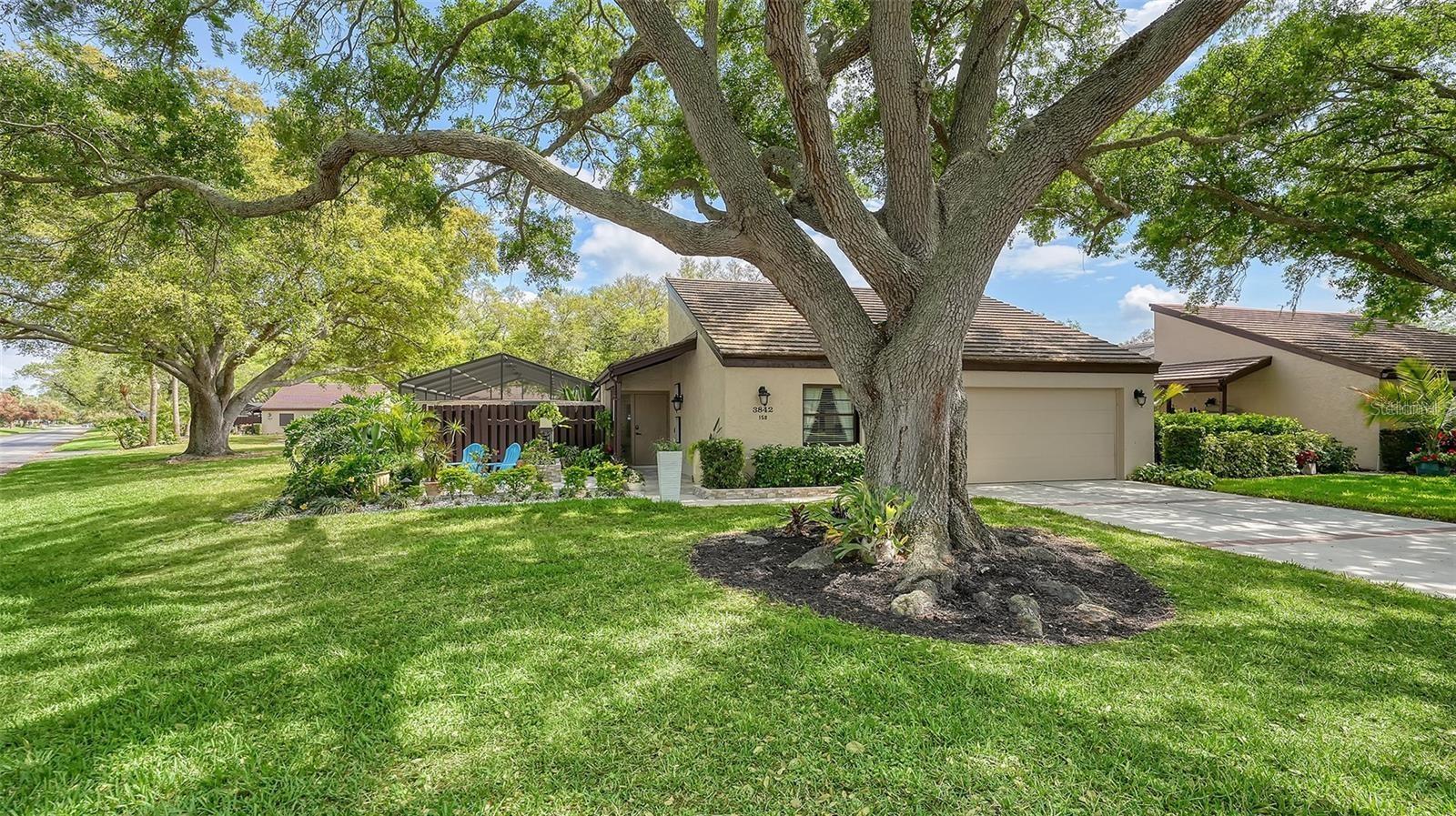 3842 GLEN OAKS MANOR DR, SARASOTA, FL, 34232