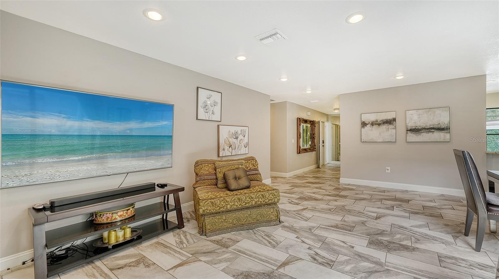 3842 GLEN OAKS MANOR DR, SARASOTA, FL, 34232