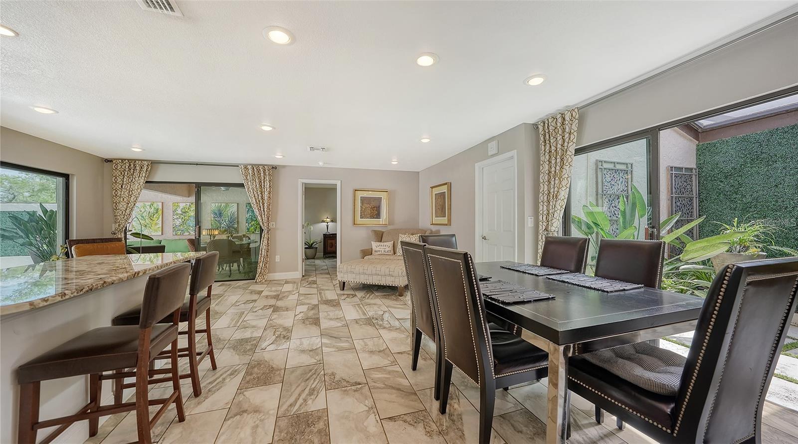 3842 GLEN OAKS MANOR DR, SARASOTA, FL, 34232