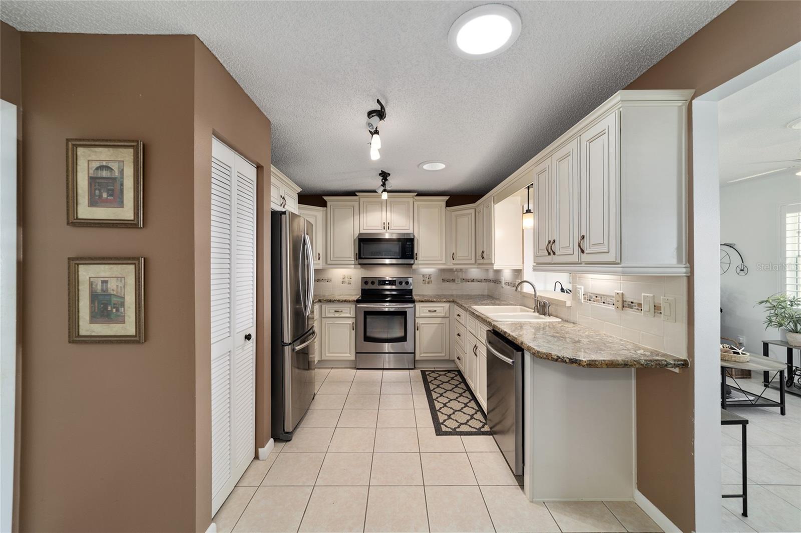 9820 SW 89TH TER #B, OCALA, FL, 34481