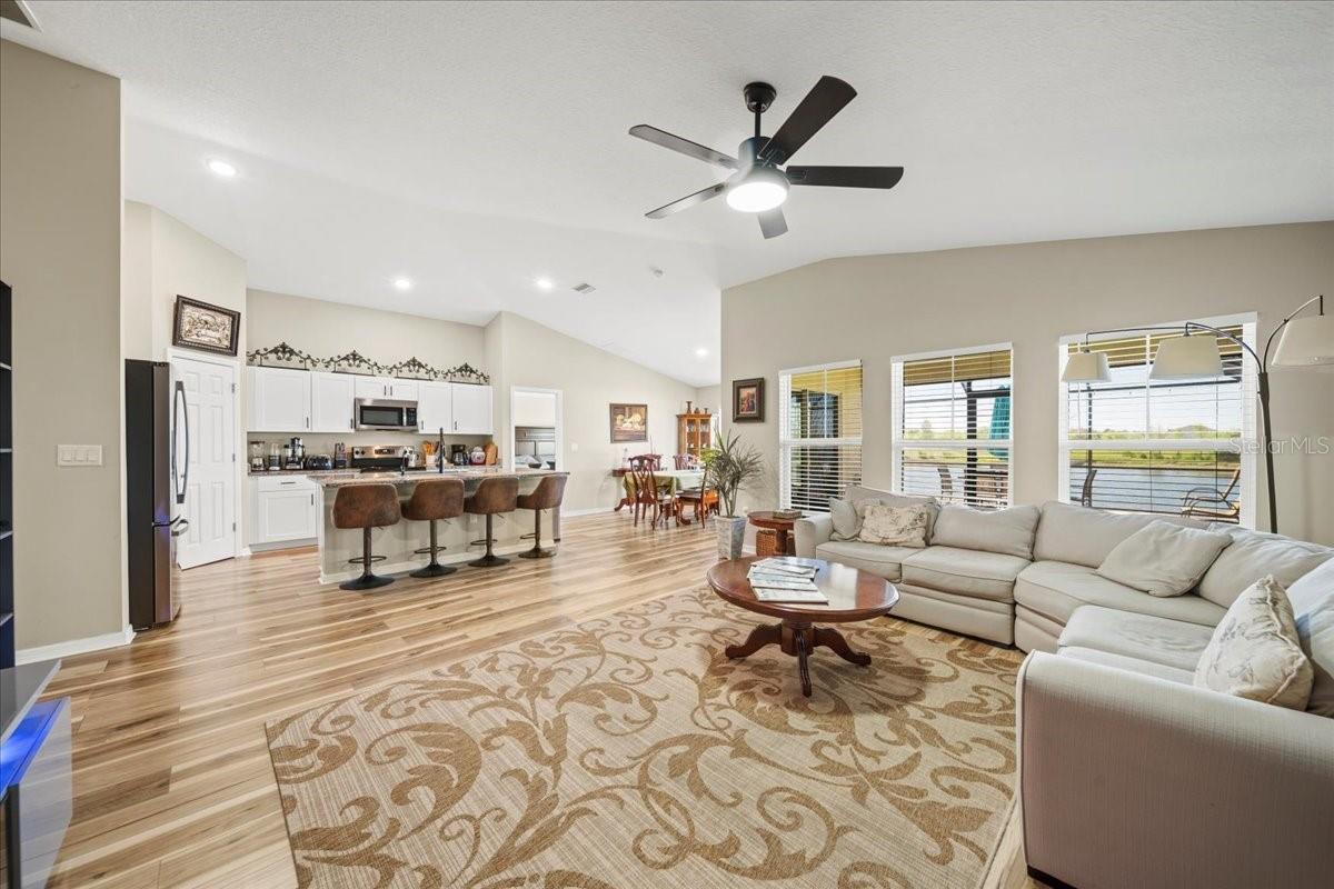 5543 ARLINGTON RIVER DR, LAKELAND, FL, 33811