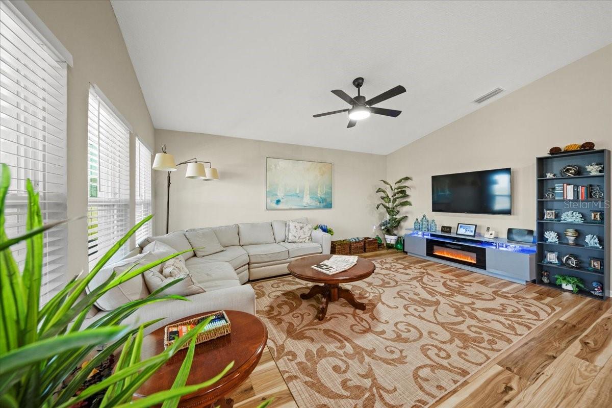 5543 ARLINGTON RIVER DR, LAKELAND, FL, 33811