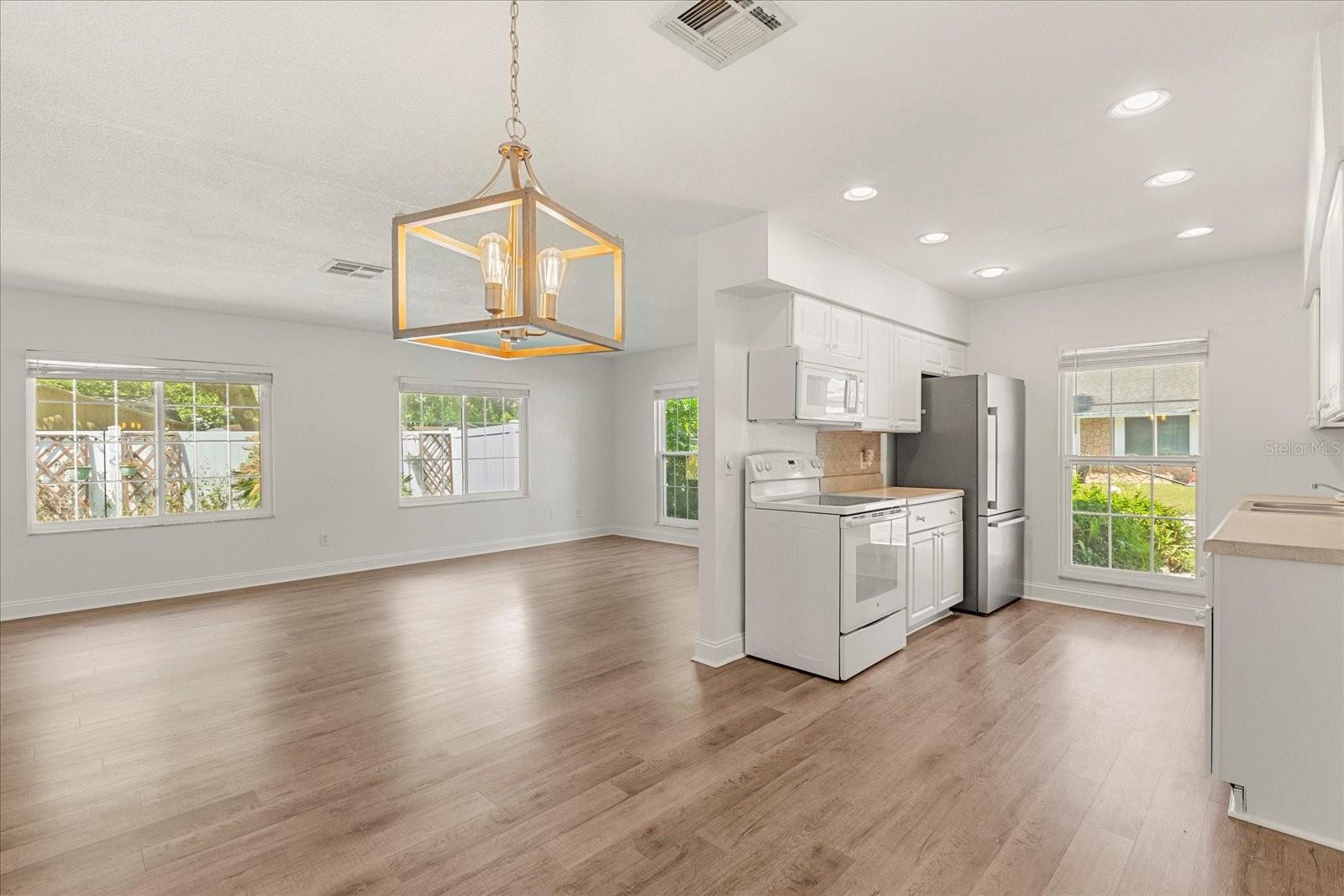 704 BRIARWOOD DR, WINTER SPRINGS, FL, 32708