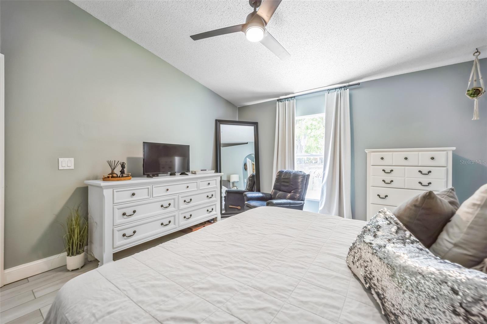 13004 WATERBOURNE DR, GIBSONTON, FL, 33534