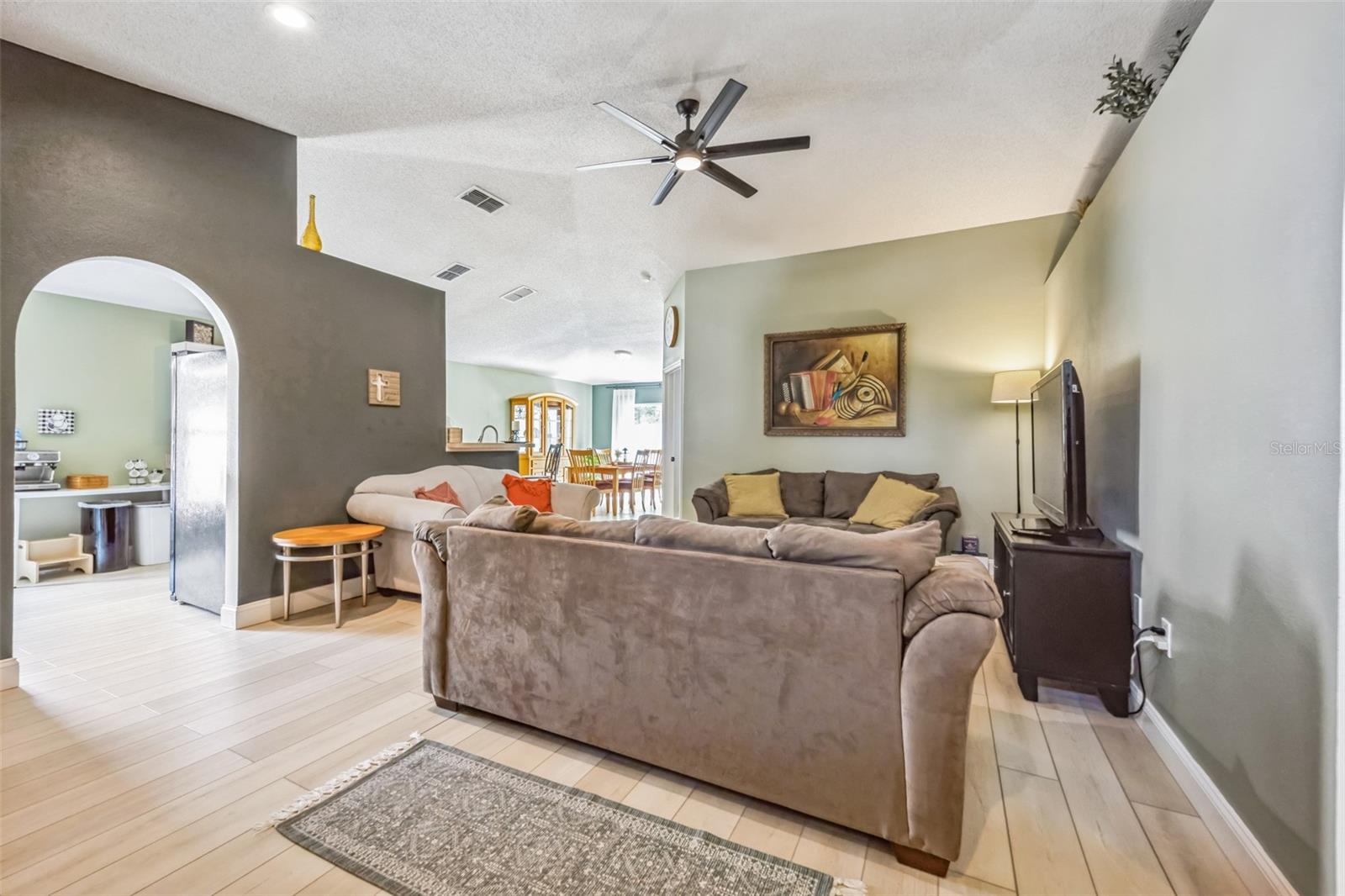 13004 WATERBOURNE DR, GIBSONTON, FL, 33534