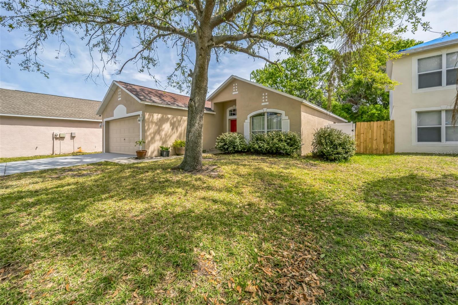 13004 WATERBOURNE DR, GIBSONTON, FL, 33534