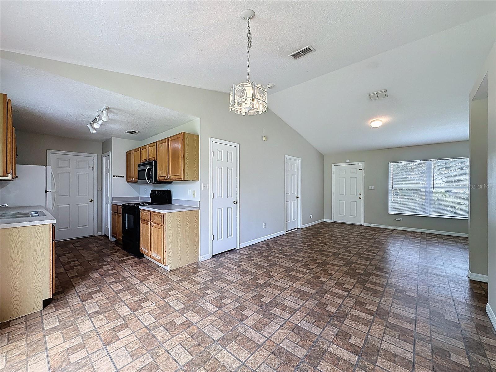 162 GUADALAJARA DR, KISSIMMEE, FL, 34743