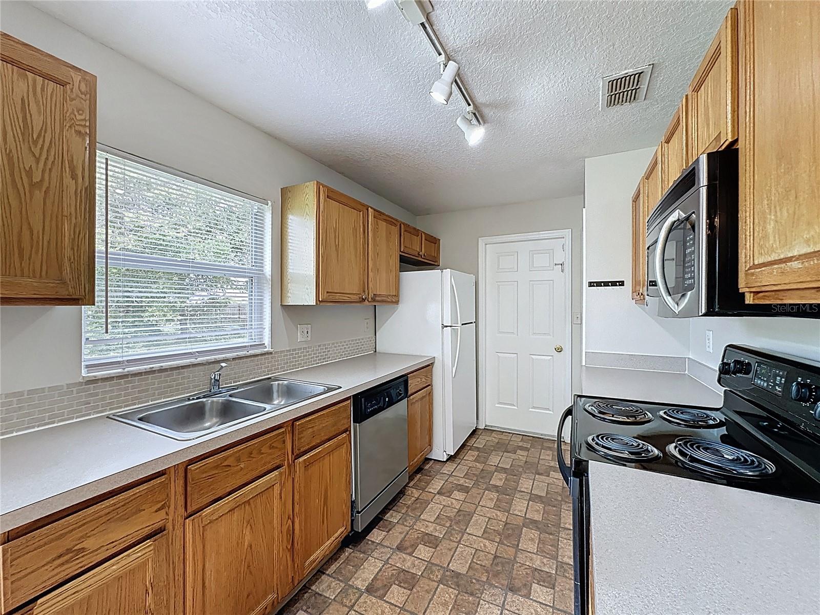 162 GUADALAJARA DR, KISSIMMEE, FL, 34743