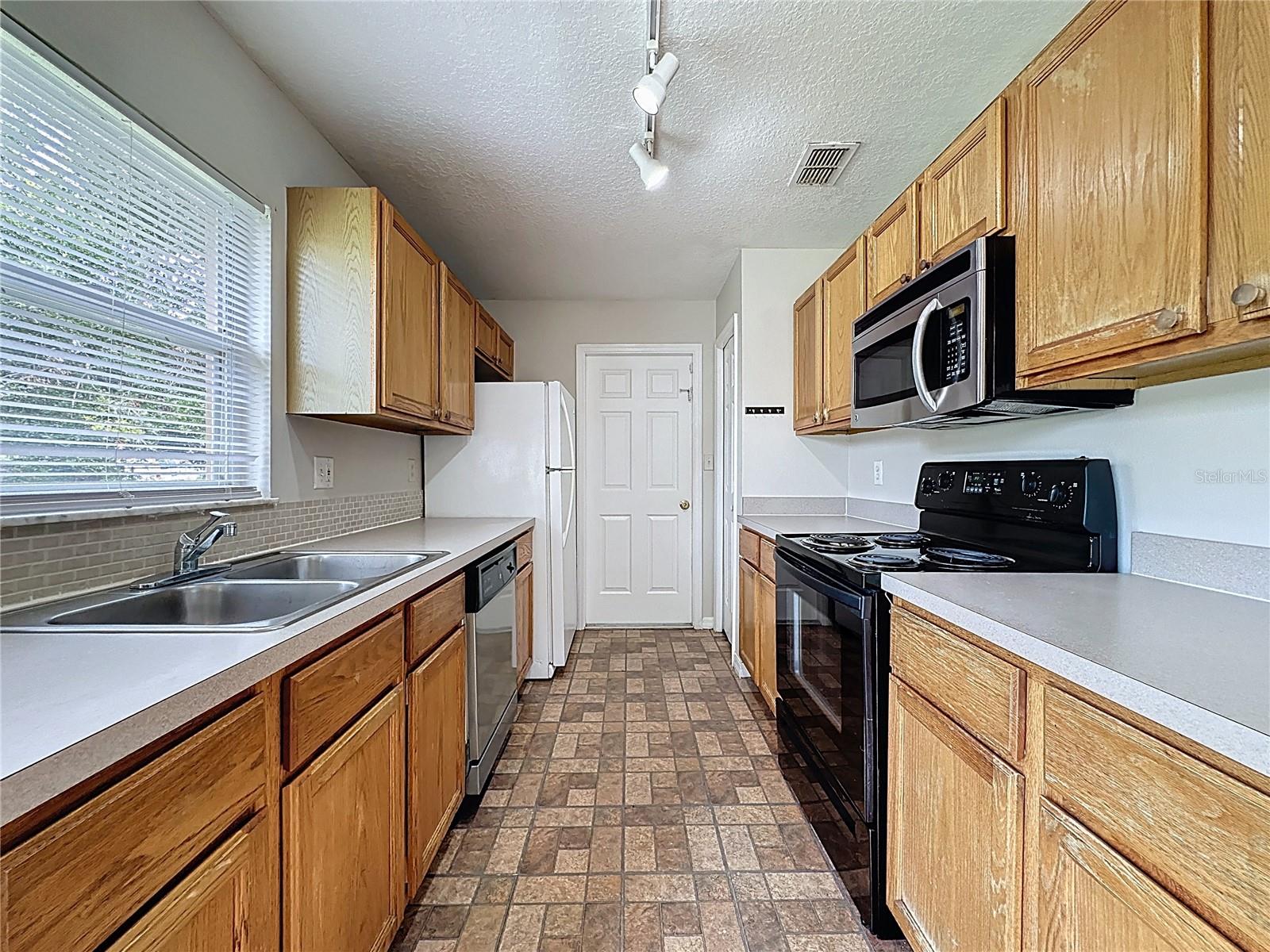 162 GUADALAJARA DR, KISSIMMEE, FL, 34743