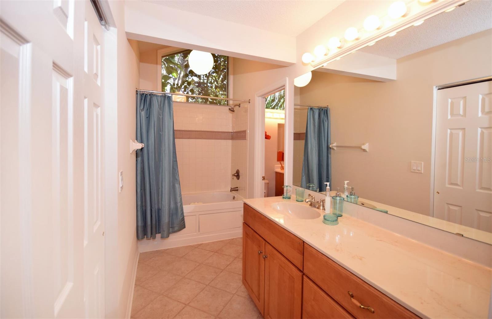 231 SOUTHAMPTON LN #277, VENICE, FL, 34293