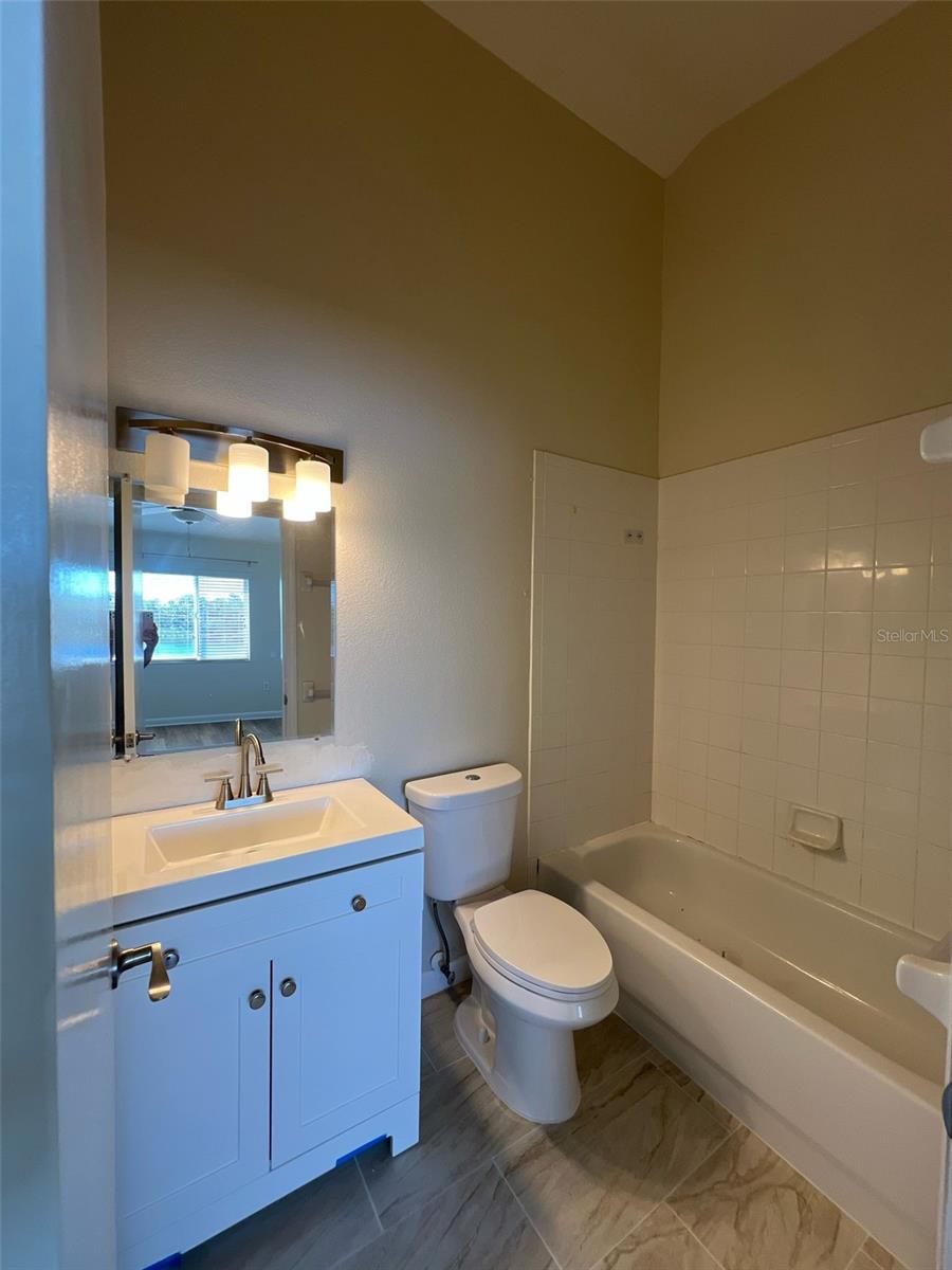 2480 LAKE WOODBERRY CIR, BRANDON, FL, 33510