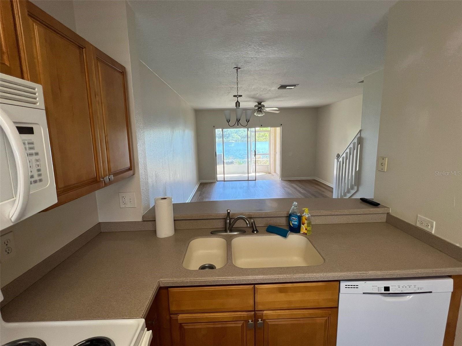 2480 LAKE WOODBERRY CIR, BRANDON, FL, 33510