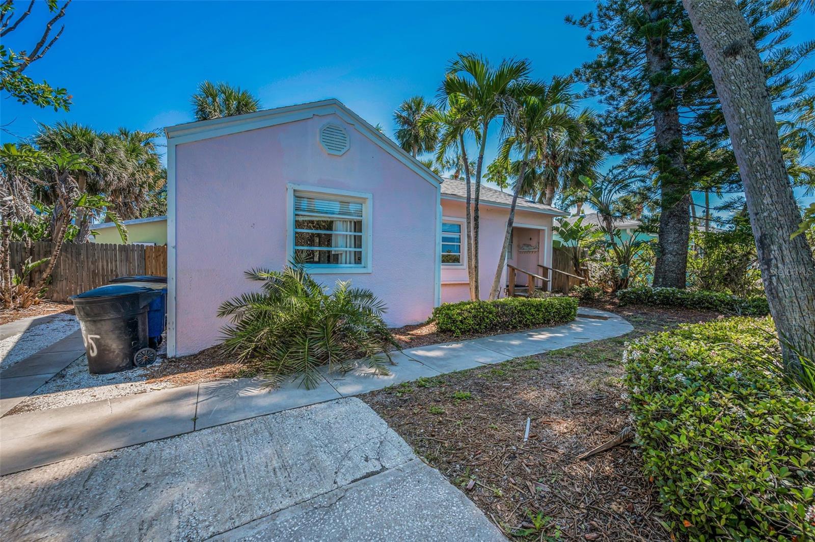 805 BRUCE AVE, CLEARWATER BEACH, FL, 33767