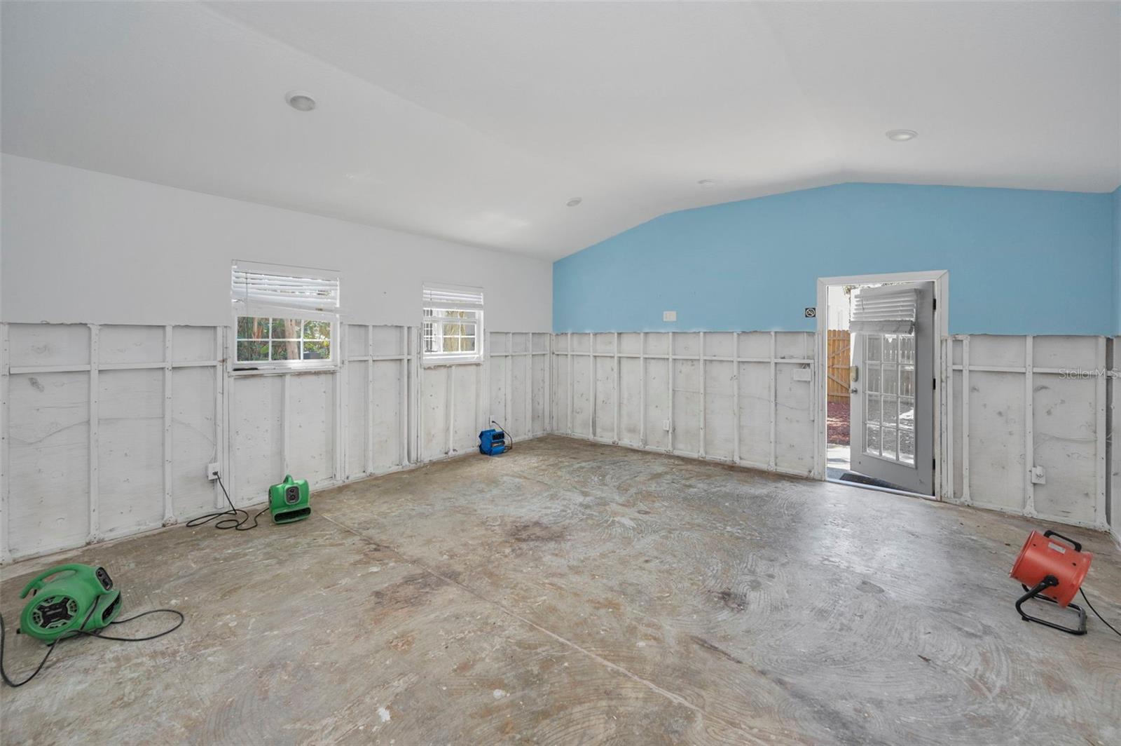 805 BRUCE AVE, CLEARWATER BEACH, FL, 33767
