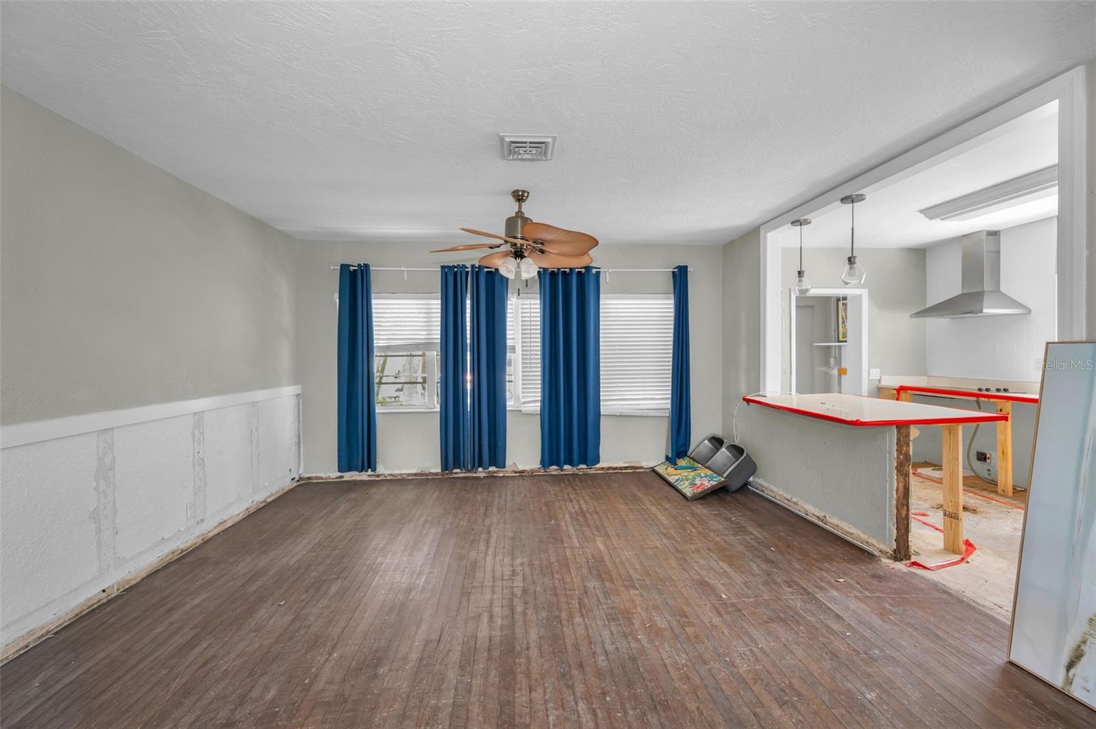 805 BRUCE AVE, CLEARWATER BEACH, FL, 33767