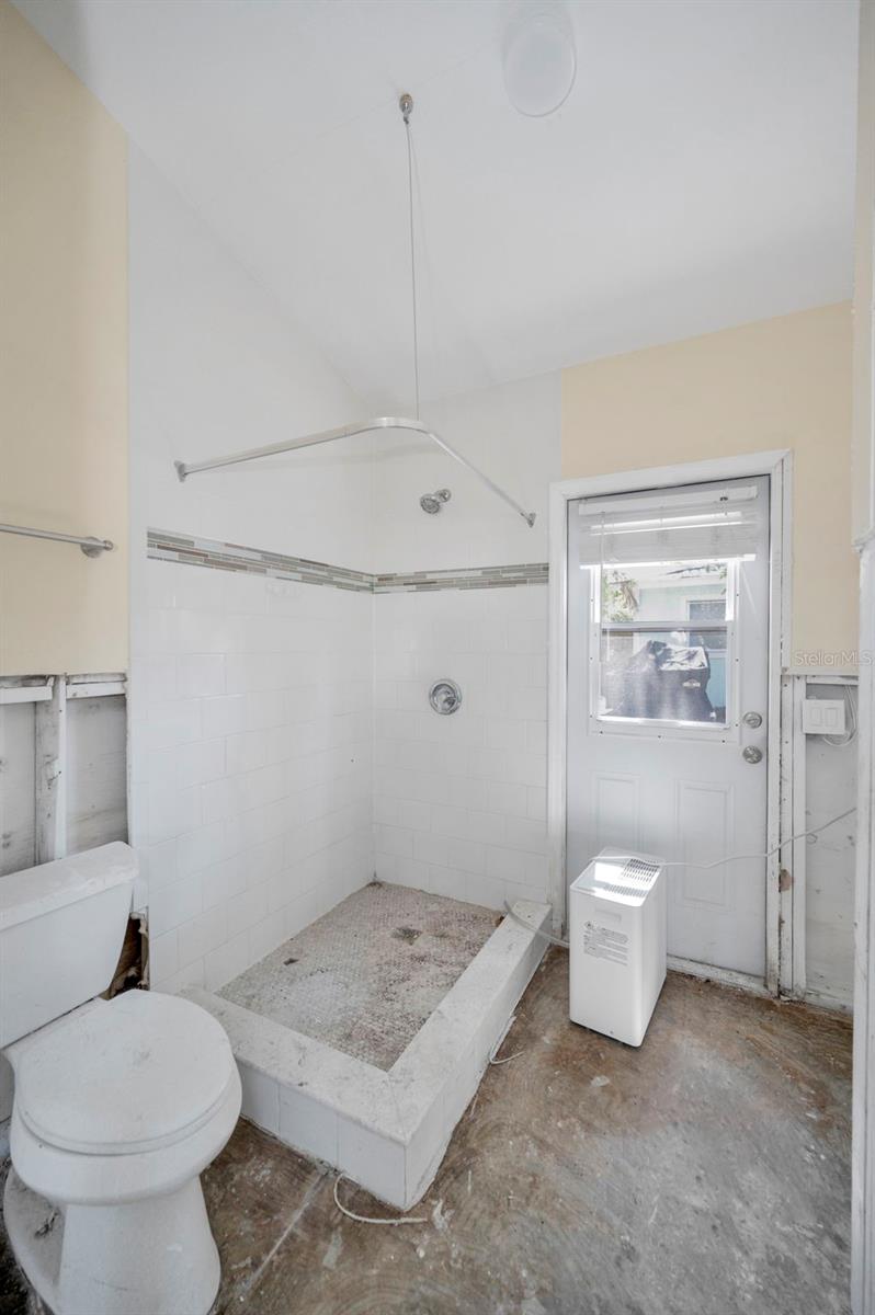 805 BRUCE AVE, CLEARWATER BEACH, FL, 33767