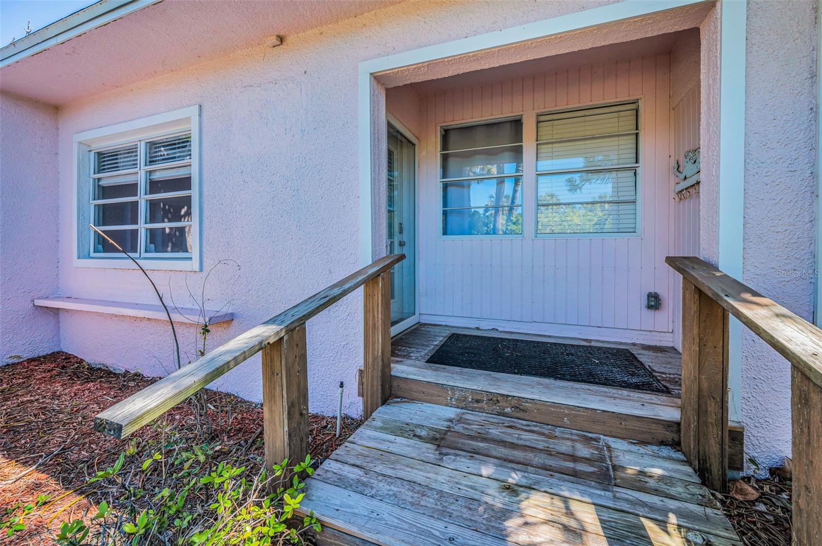 805 BRUCE AVE, CLEARWATER BEACH, FL, 33767