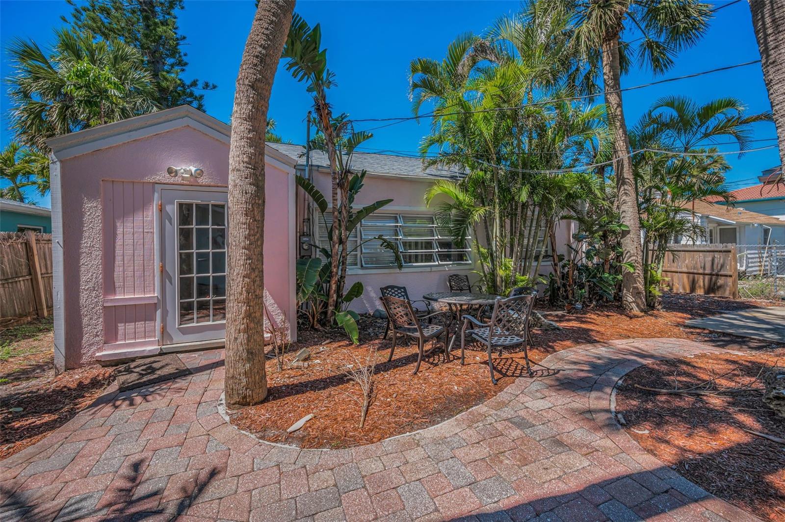 805 BRUCE AVE, CLEARWATER BEACH, FL, 33767