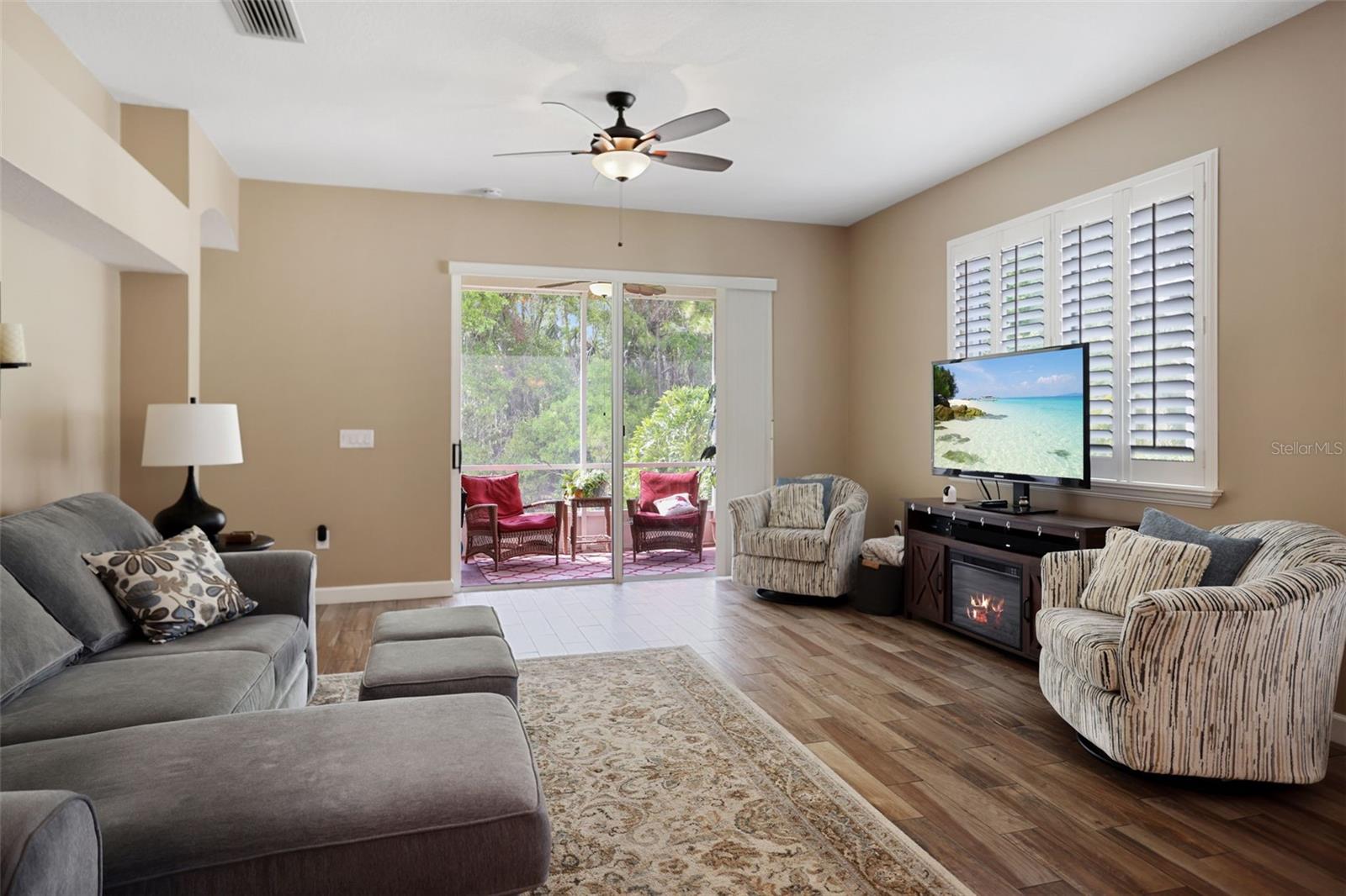 1615 SASSAFRAS DR, WESLEY CHAPEL, FL, 33543