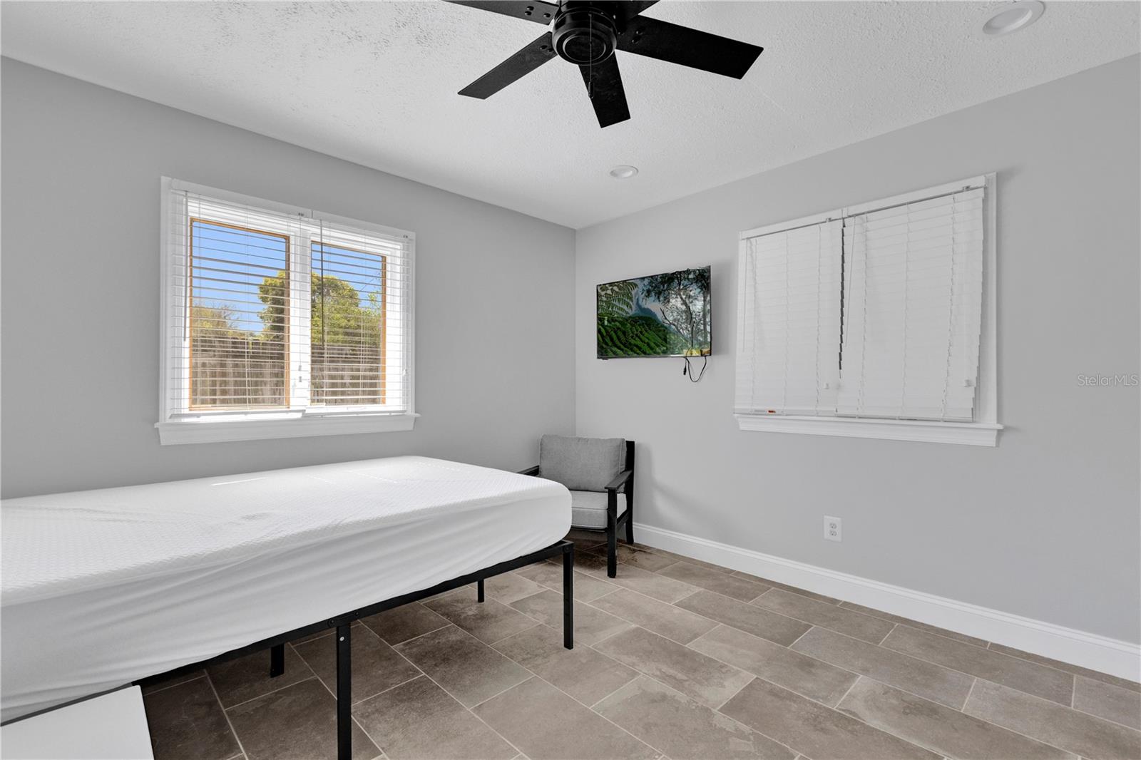 196 HIBISCUS LN, KISSIMMEE, FL, 34743