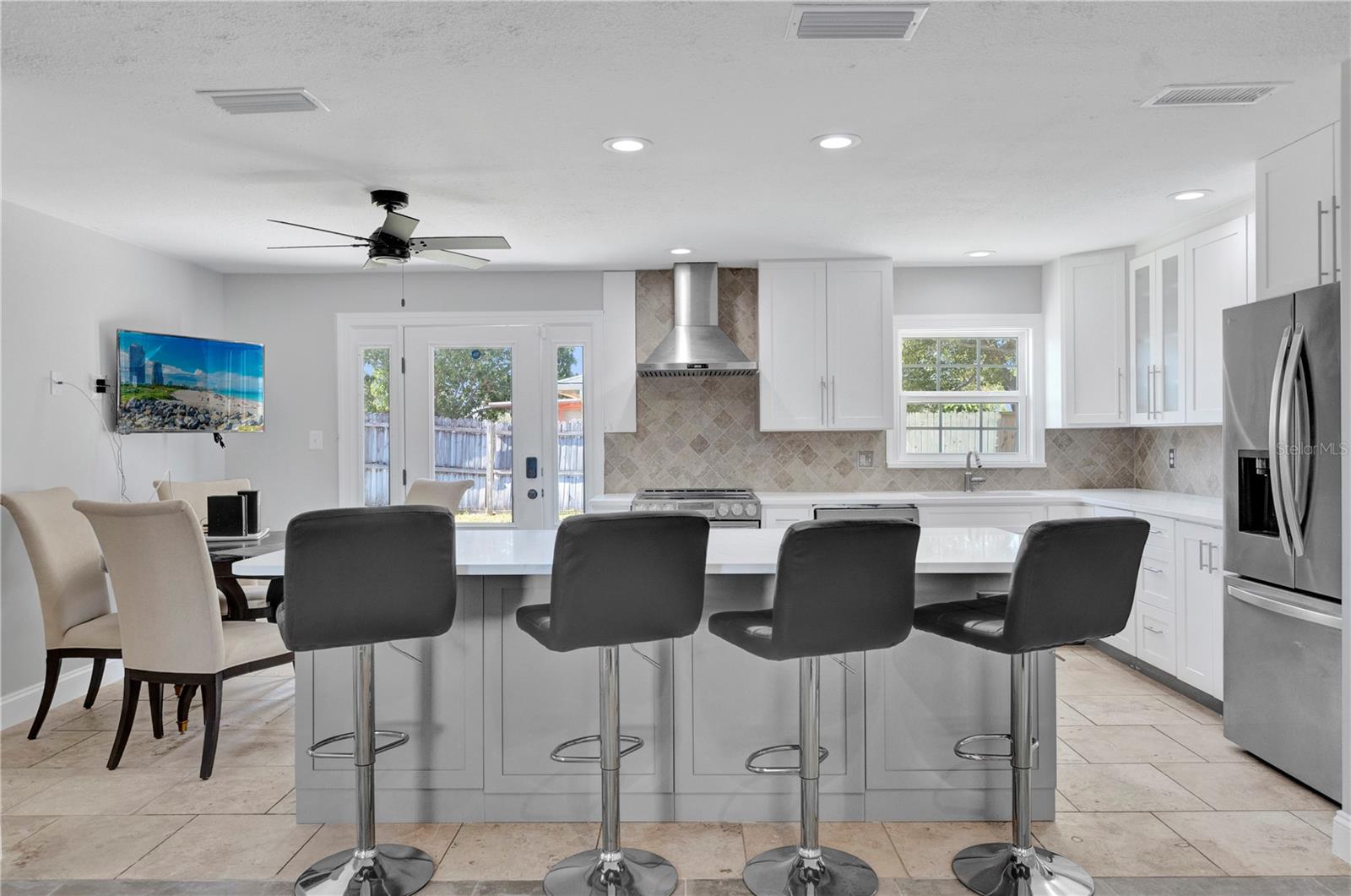 196 HIBISCUS LN, KISSIMMEE, FL, 34743