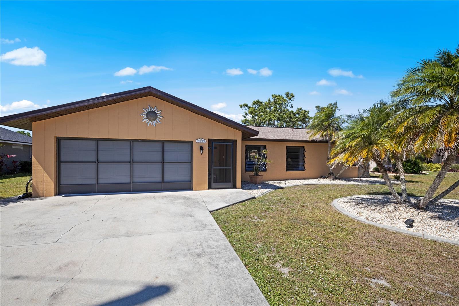 2333 RIO DE JANEIRO AVE, PUNTA GORDA, FL, 33983