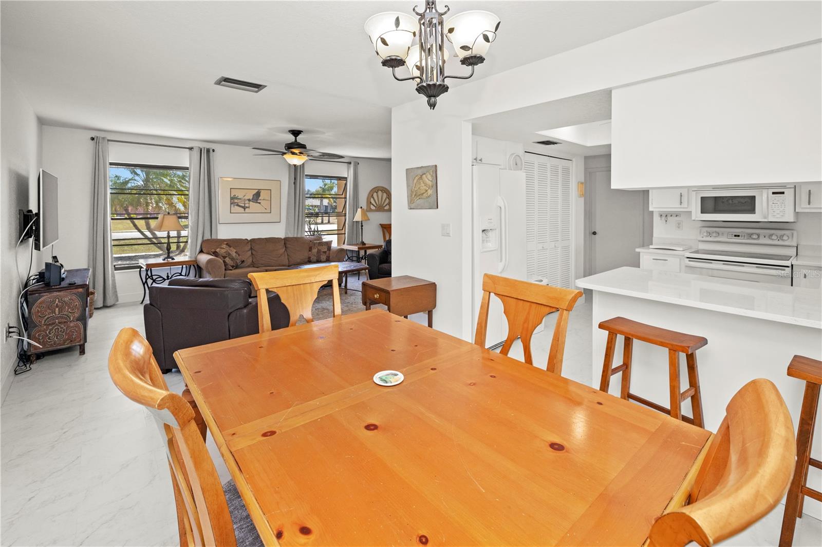 2333 RIO DE JANEIRO AVE, PUNTA GORDA, FL, 33983