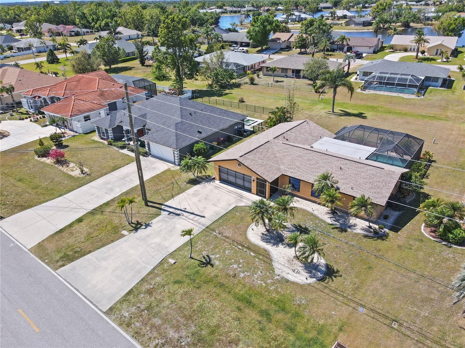 2333 RIO DE JANEIRO AVE, PUNTA GORDA, FL, 33983