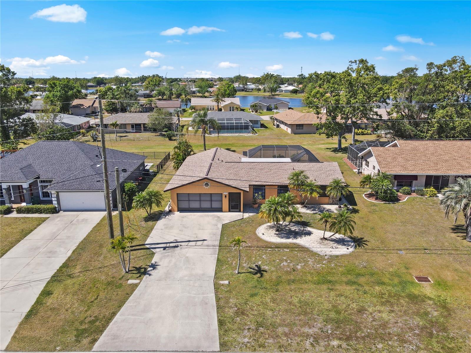 2333 RIO DE JANEIRO AVE, PUNTA GORDA, FL, 33983