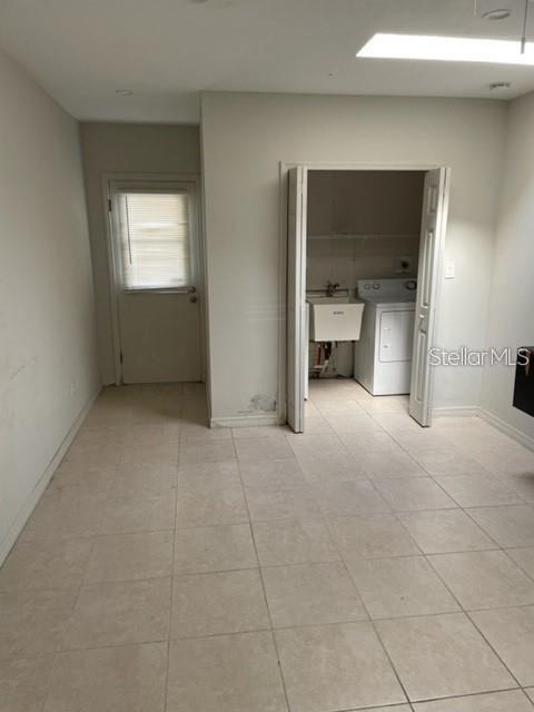 825 CAREW AVE, ORLANDO, FL, 32804