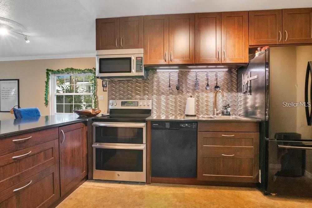 1000 S SEMORAN BLVD #S, WINTER PARK, FL, 32792