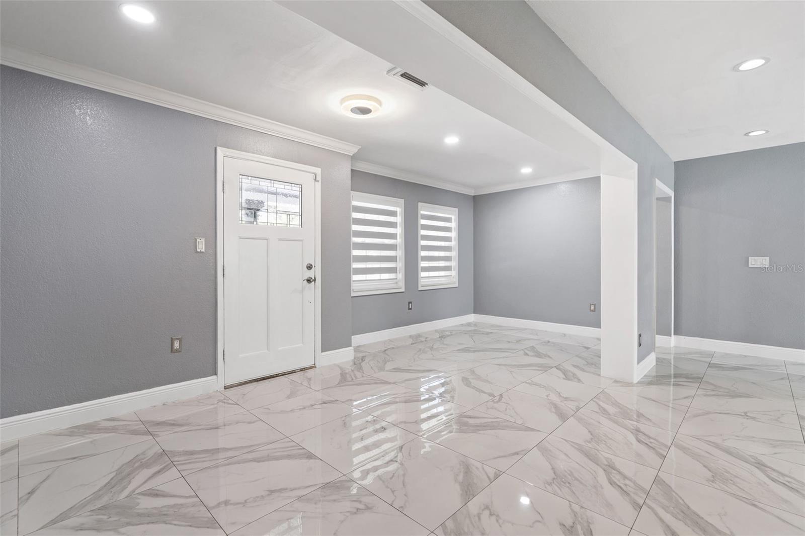 6421 SANTA MONICA DR, TAMPA, FL, 33615