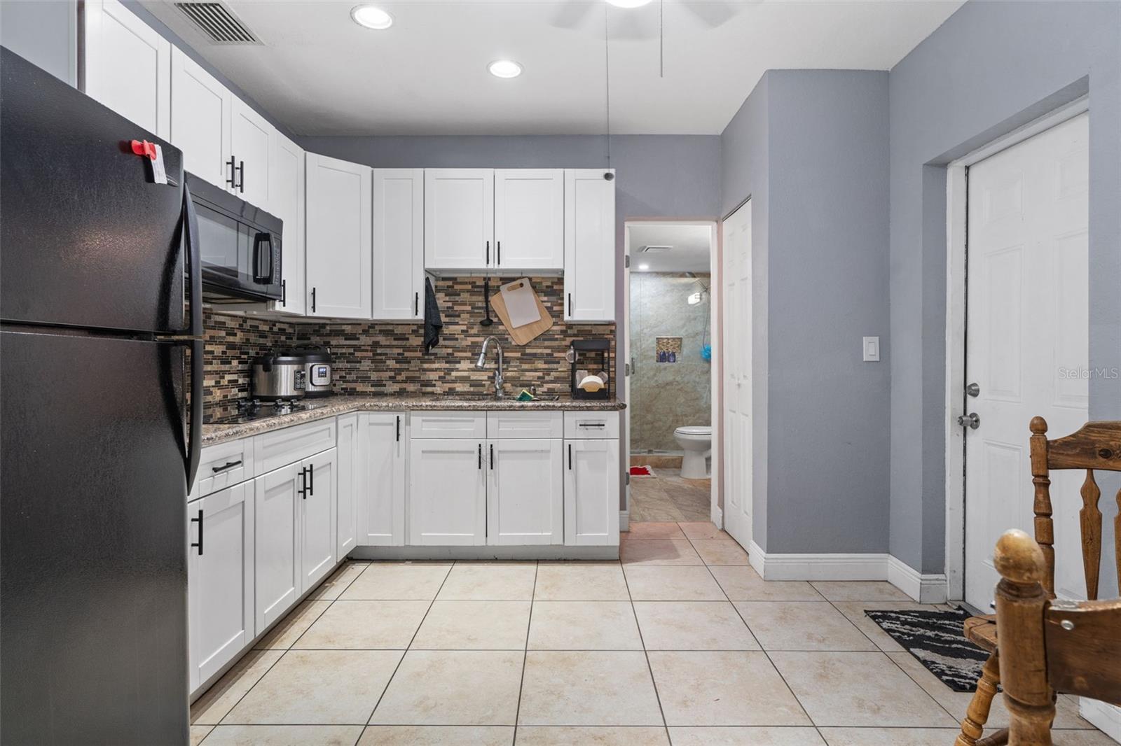 6421 SANTA MONICA DR, TAMPA, FL, 33615