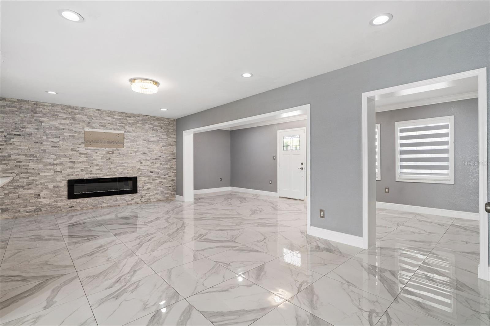 6421 SANTA MONICA DR, TAMPA, FL, 33615