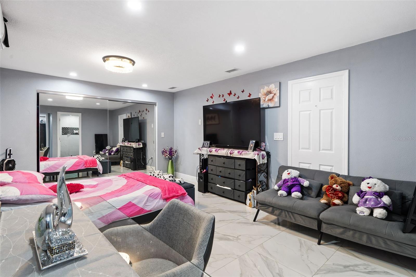 6421 SANTA MONICA DR, TAMPA, FL, 33615