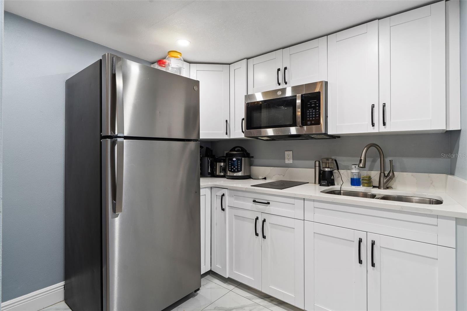 6421 SANTA MONICA DR, TAMPA, FL, 33615