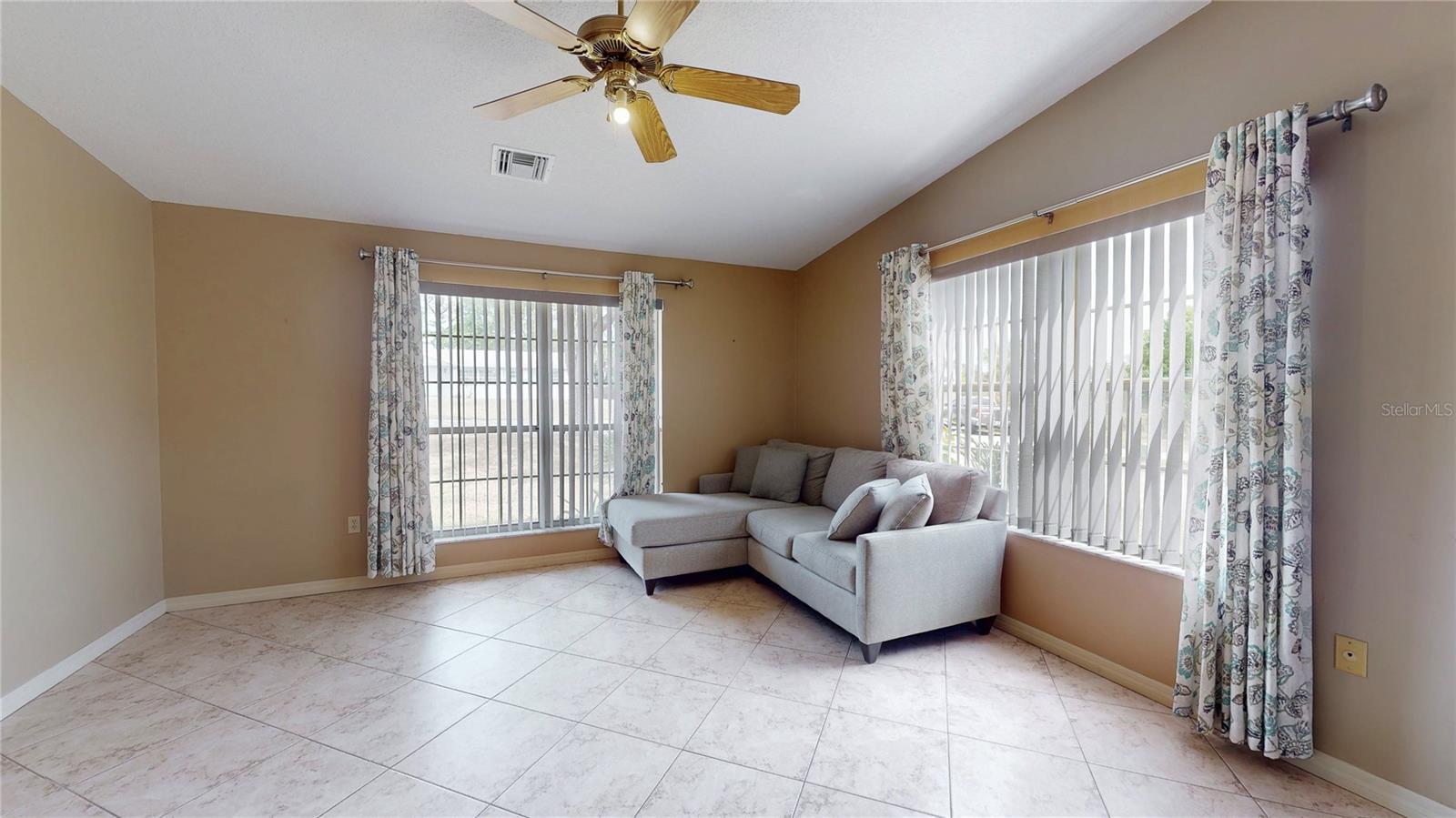 1720 NORTH CT, EUSTIS, FL, 32726