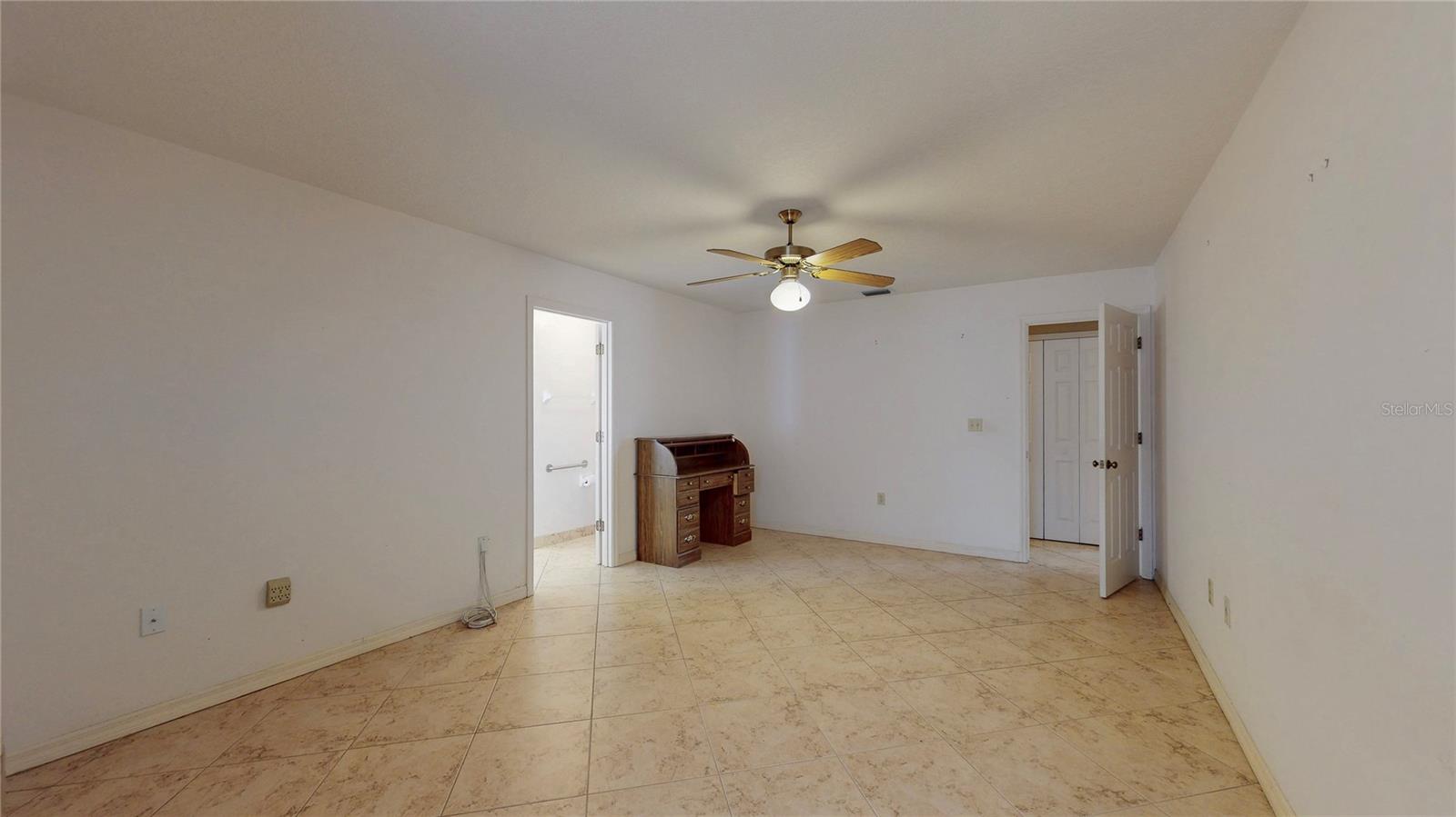 1720 NORTH CT, EUSTIS, FL, 32726