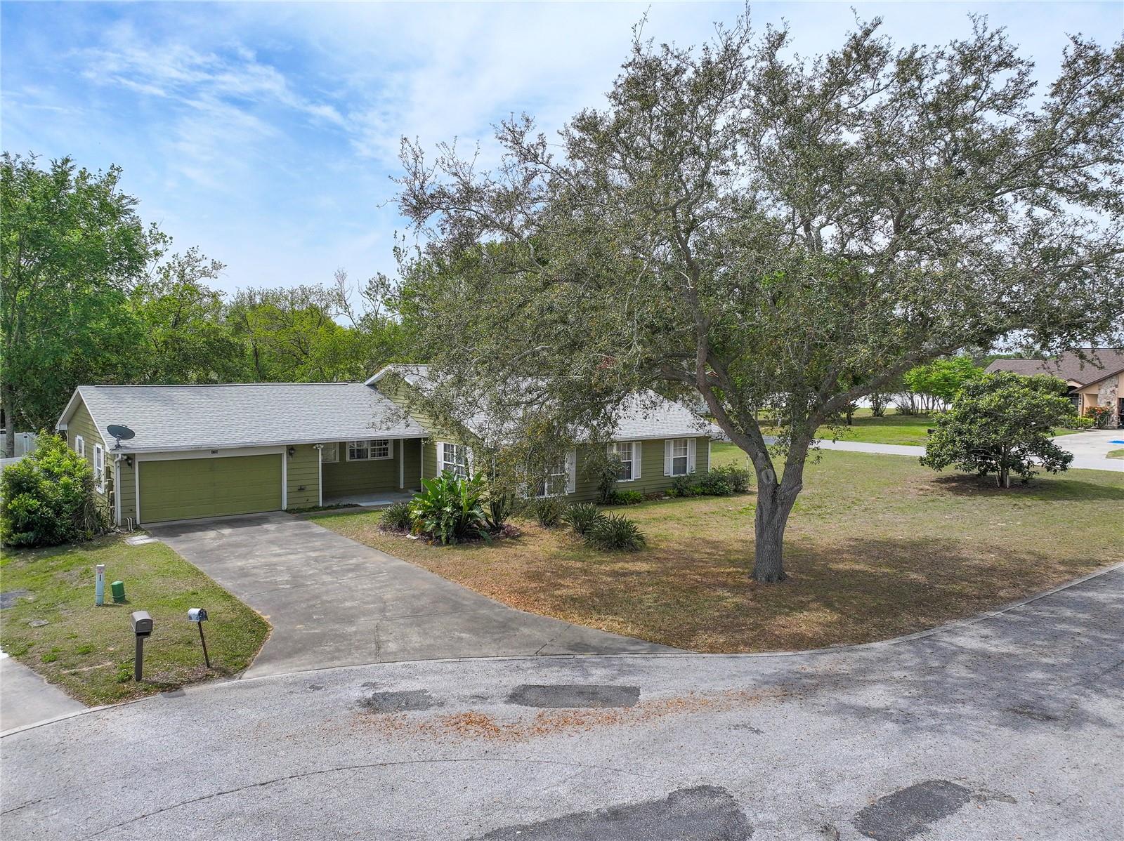 1720 NORTH CT, EUSTIS, FL, 32726