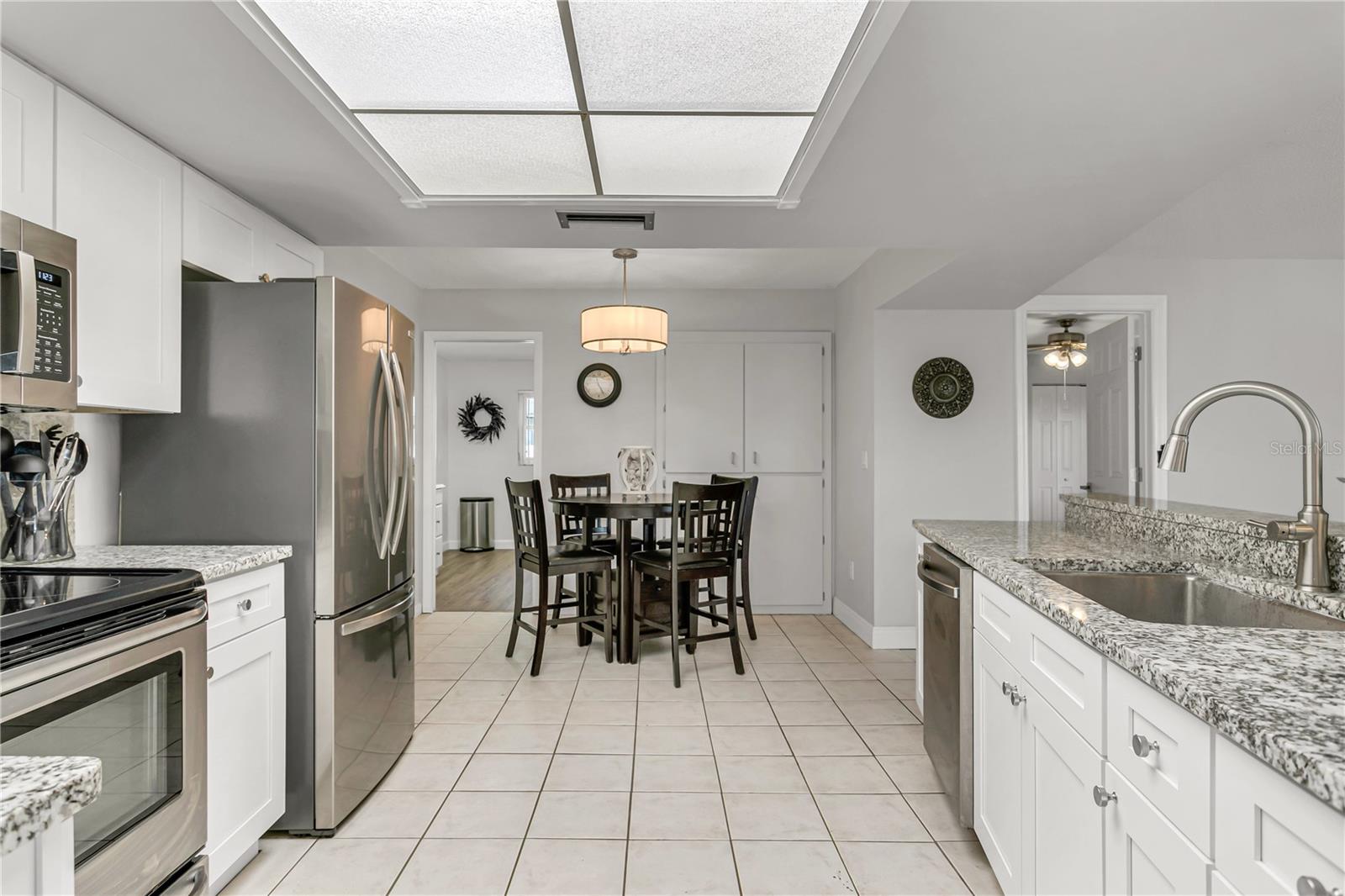 8613 LEONA ST, SEMINOLE, FL, 33772